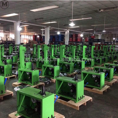 Máquina de autocentramento de pneus de automóveis WSR-093 de 12 rpm com braço de ajuda opcional